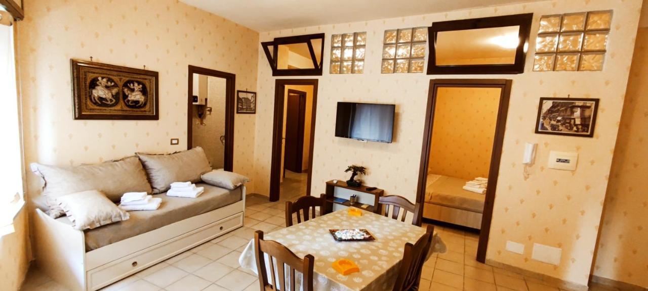 Casa Vacanza Dinastia Borbone - Centro Storico Νάπολη Εξωτερικό φωτογραφία