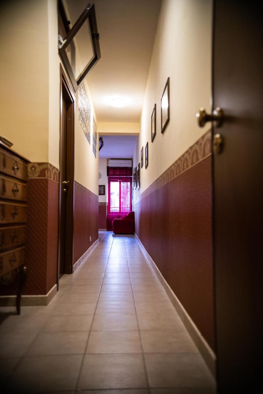 Casa Vacanza Dinastia Borbone - Centro Storico Νάπολη Εξωτερικό φωτογραφία