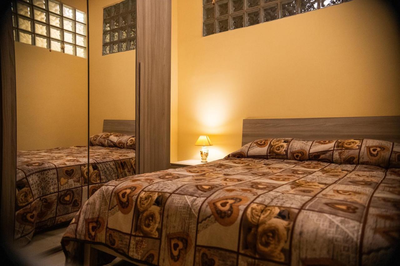 Casa Vacanza Dinastia Borbone - Centro Storico Νάπολη Εξωτερικό φωτογραφία